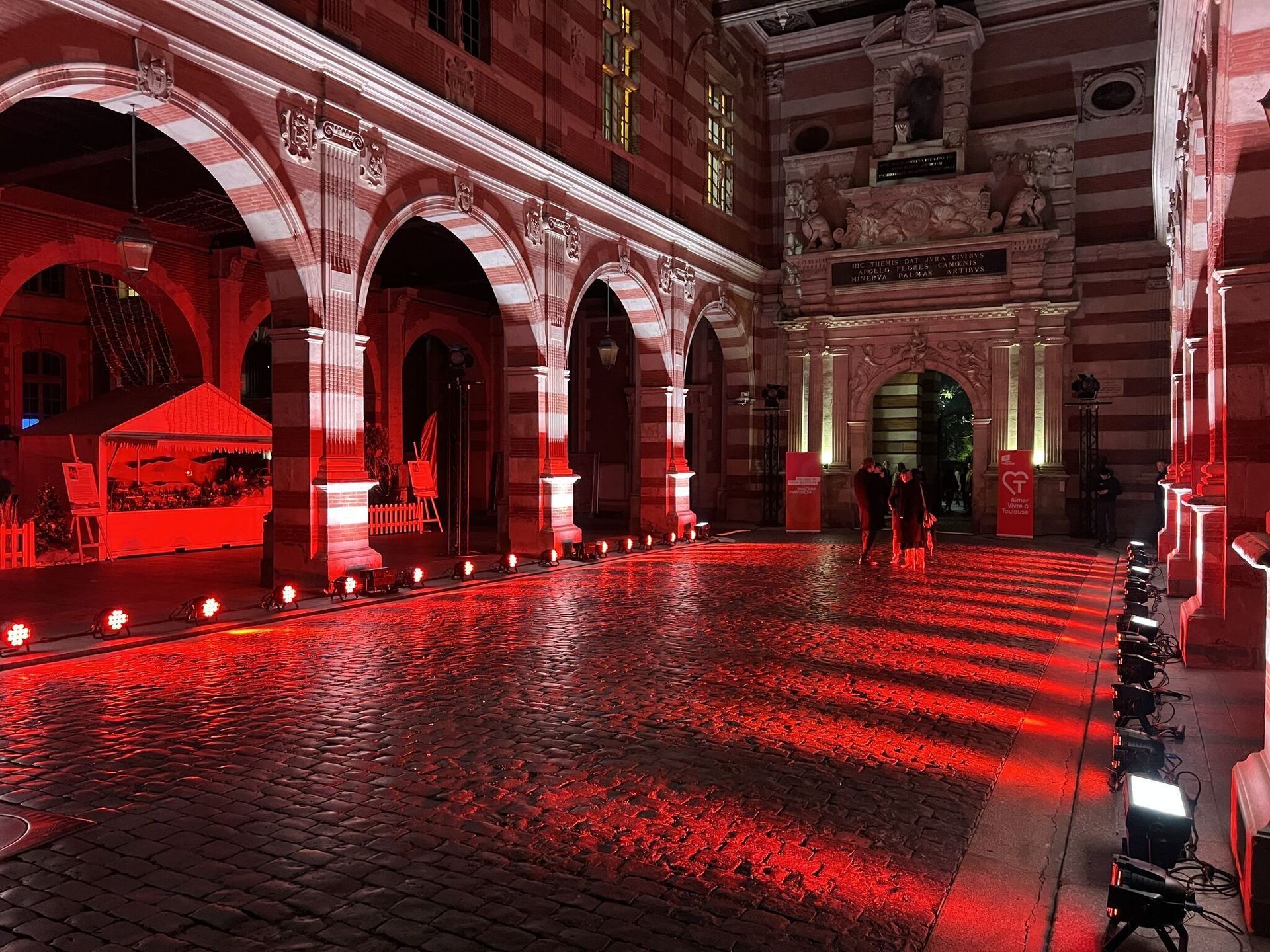 Réception à la mairie de Toulouse : sonorisation et mise en lumière.